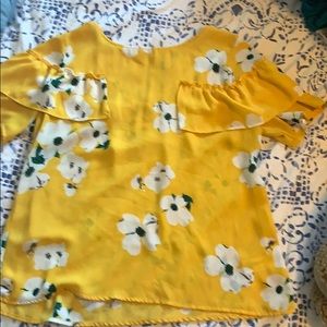 Large blouse, yellow floral